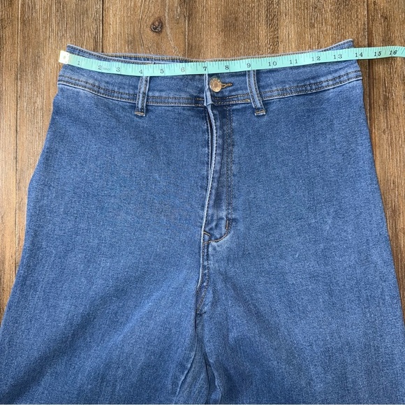 Guess Jeans 90s Ultra High Rise Wide Leg Jean 28 Fray Raw Hem - Picture 5 of 12